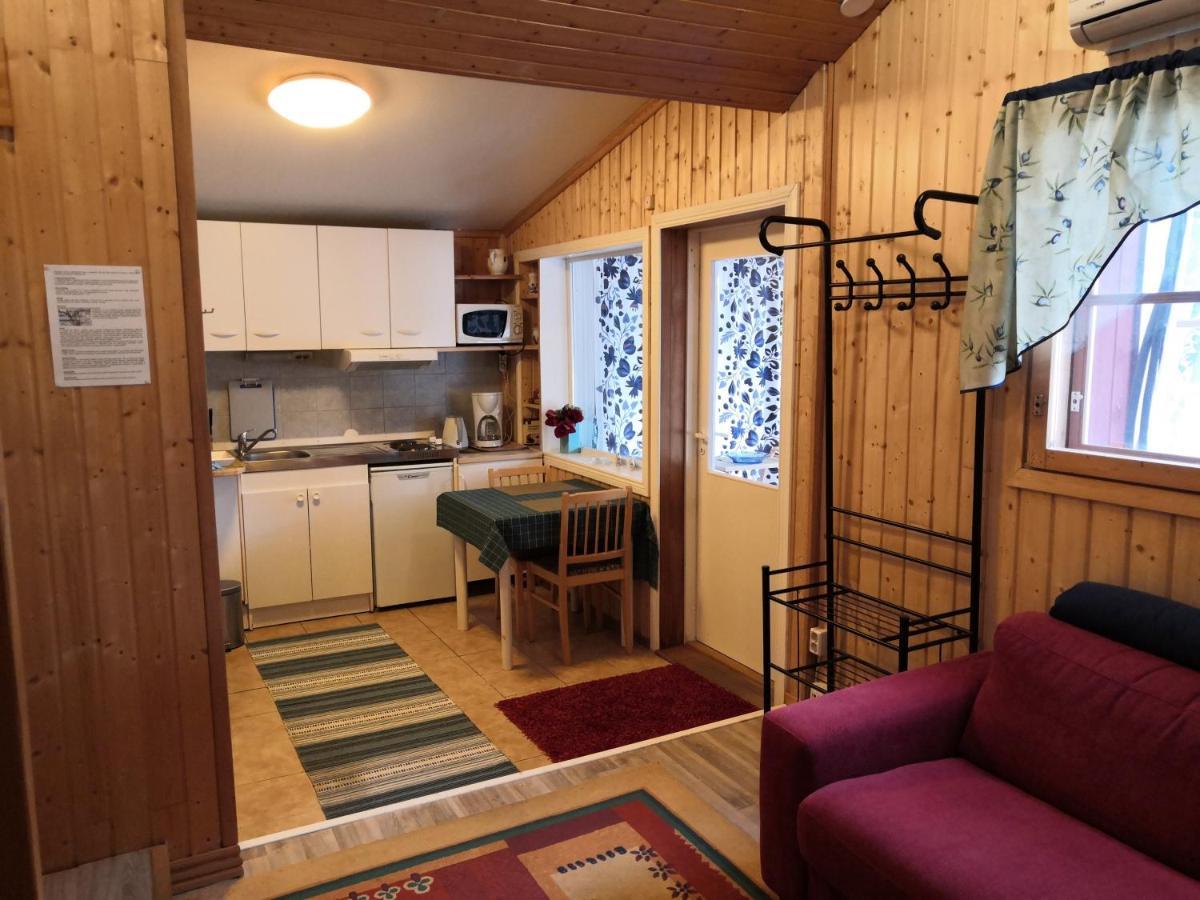 Hostel Mansikka Taipalsaari Екстер'єр фото