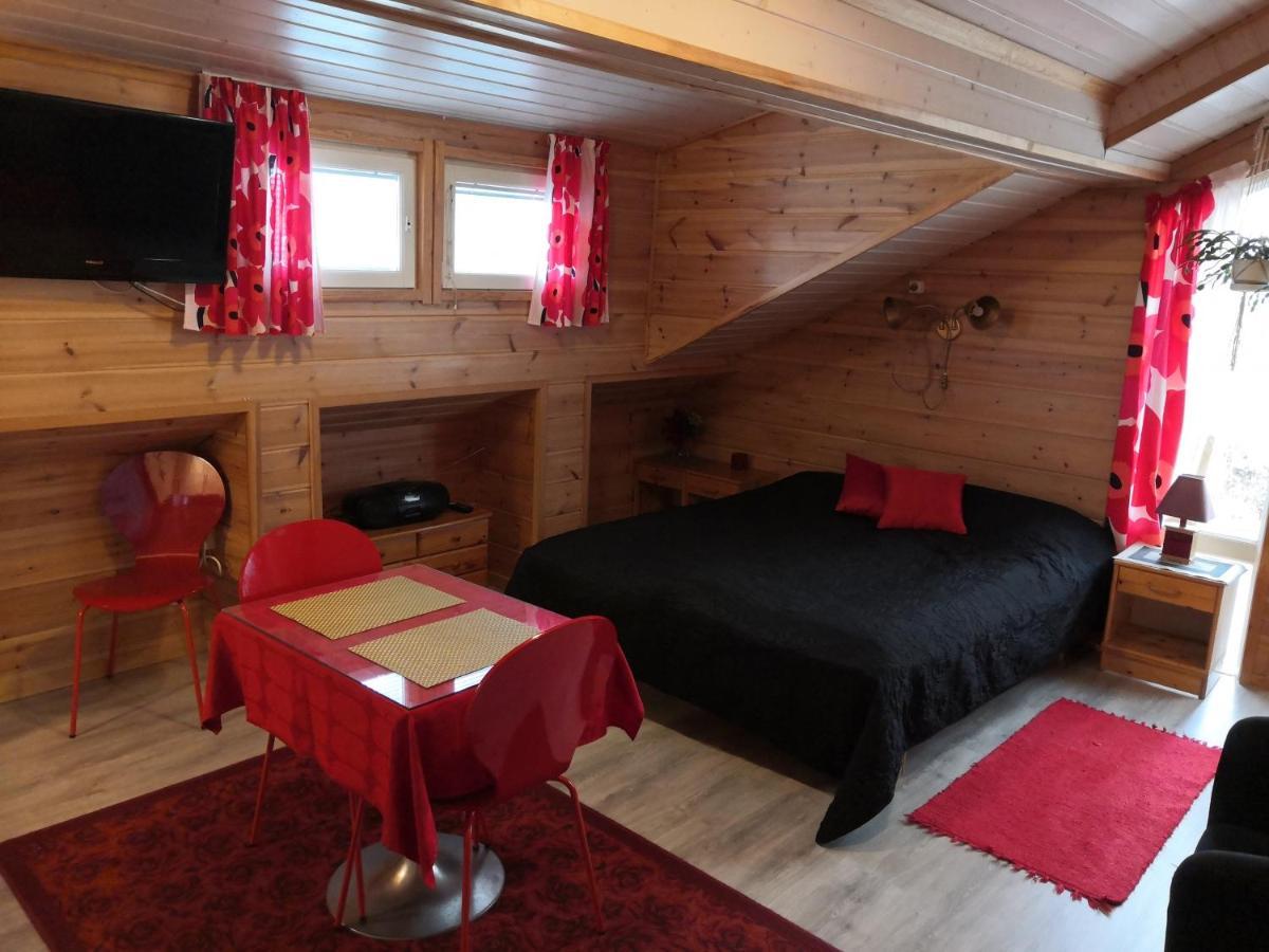 Hostel Mansikka Taipalsaari Екстер'єр фото