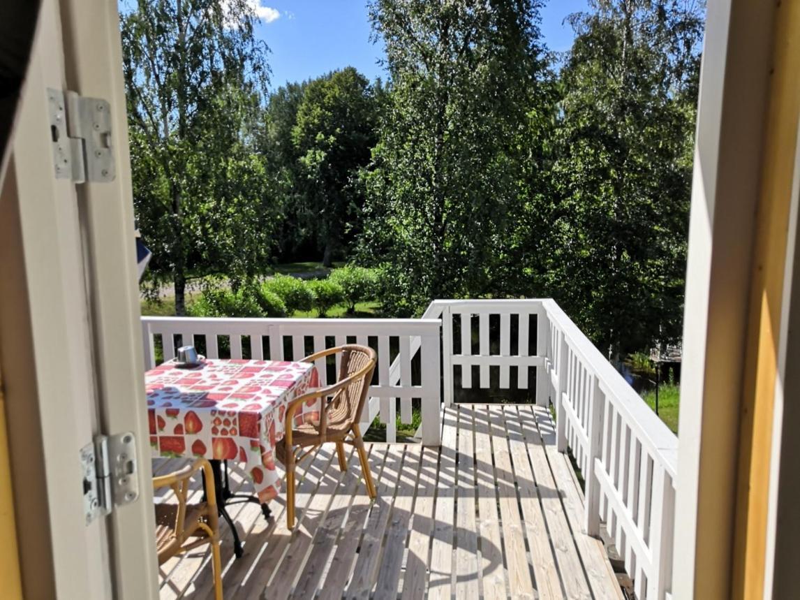 Hostel Mansikka Taipalsaari Екстер'єр фото