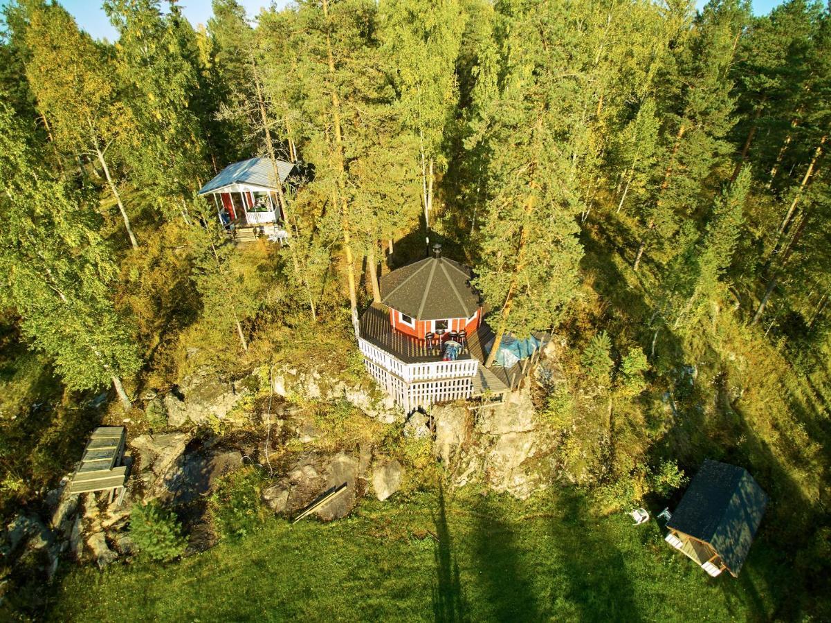 Hostel Mansikka Taipalsaari Екстер'єр фото